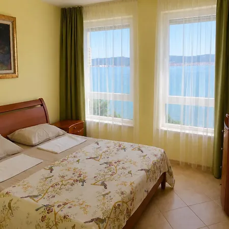 Apartment Amrita *