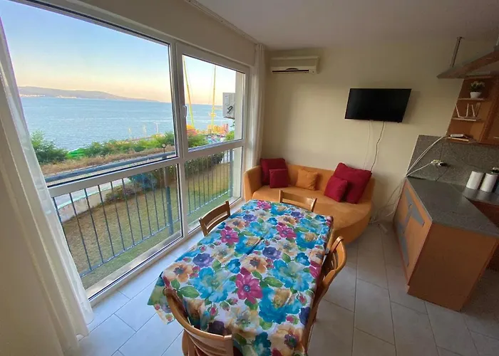 Amrita Διαμέρισμα Νεσέμπαρ