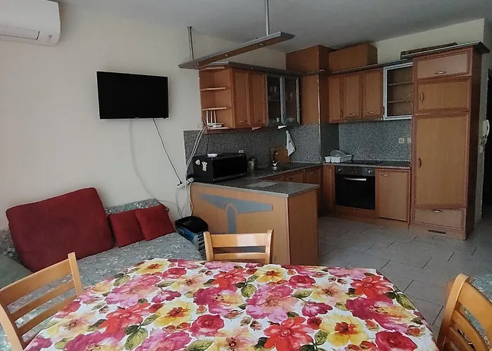 Amrita Νεσέμπαρ